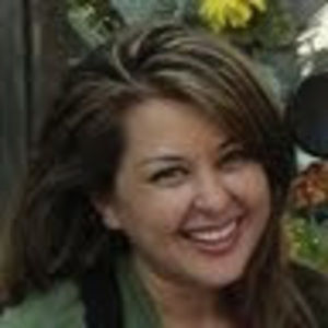 Meet your Posher, Holly